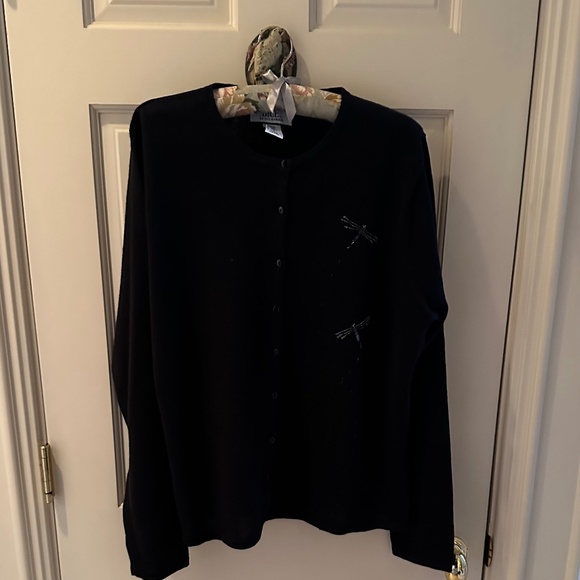 BICE (SAG HARBOR) BLACK CARDIGAN WITH BEADED DRAGON FLY DETAILS-L/NWOT - Picture 4 of 9